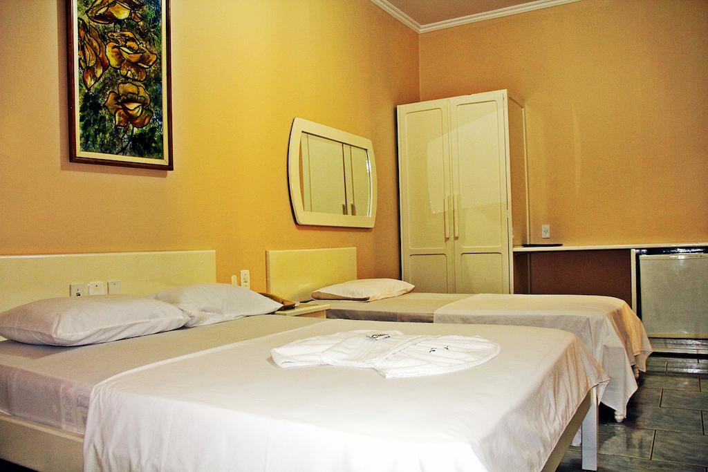 Hotel Marathi Park Rondonópolis Oda fotoğraf